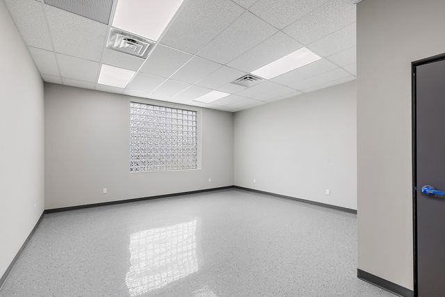 More Photos Of 20530 Hoover Rd, Detroit Warehouse For Lease