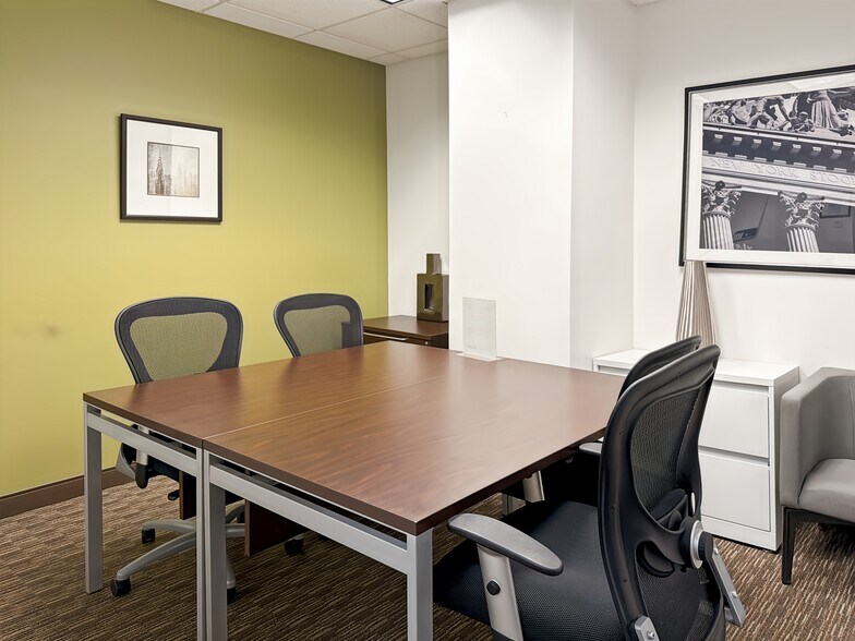 More Photos Of 1603 Orrington Ave, Evanston Coworking Space
