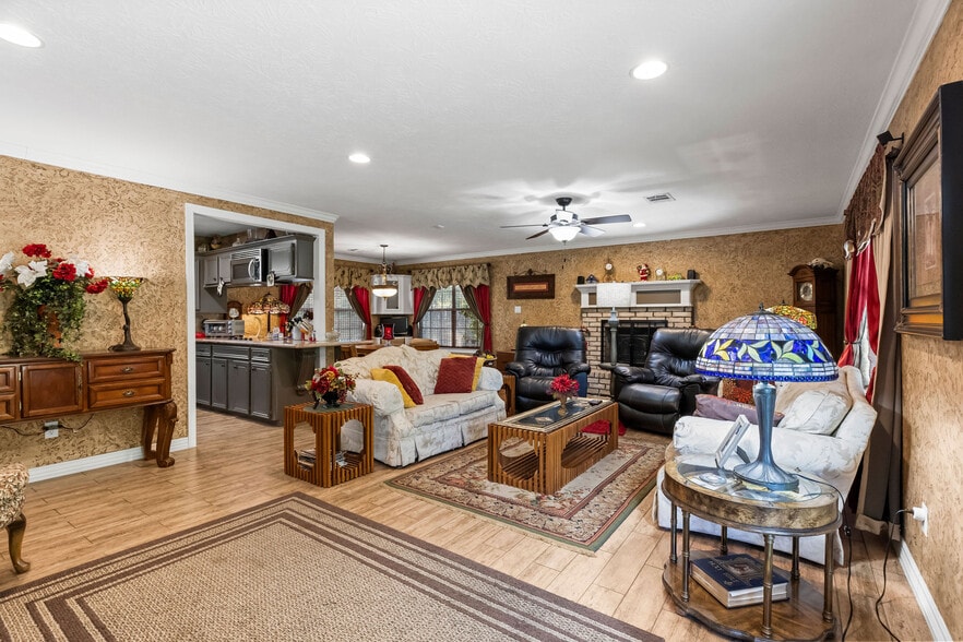 More Photos Of 19094 FM 2854 Rd, Montgomery Office Residential For Sale