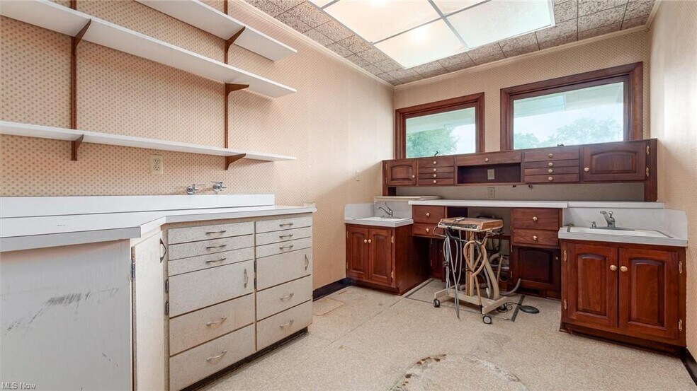 More Photos Of 1117 Clark St, Cambridge Medical For Sale