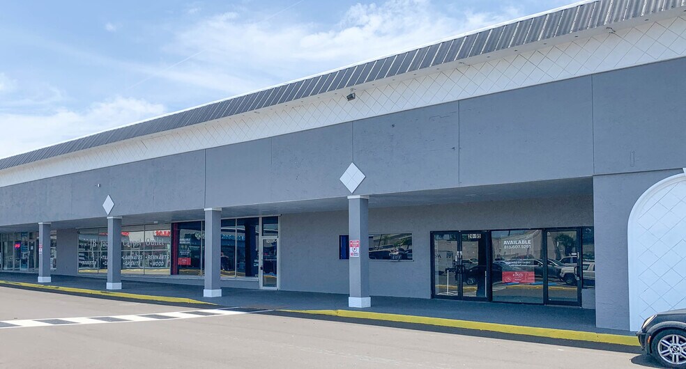 More Photos Of 24139 US Highway 19 N, Clearwater Unknown For Lease