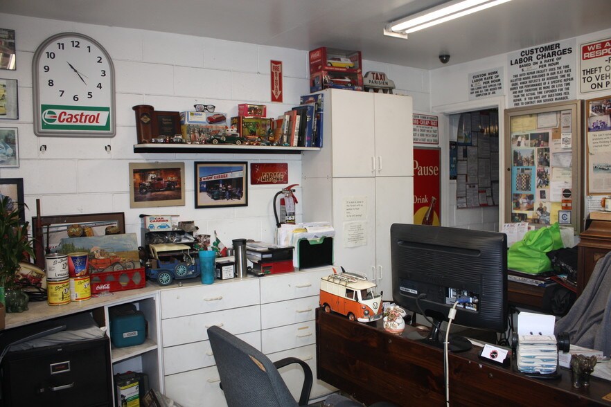 More Photos Of 2889 W Valley Blvd, Alhambra Auto Repair For Sale