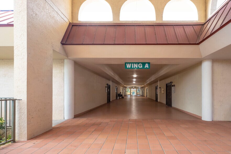 More Photos Of 1801 SE Hillmoor Dr, Port Saint Lucie Medical For Lease