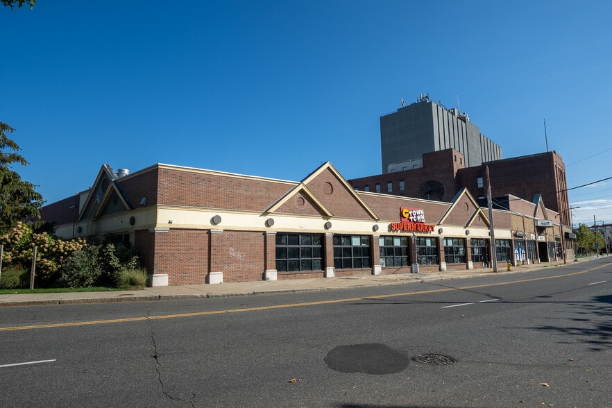 More Photos Of 5-17 Washington St, Norwalk Office For Sale