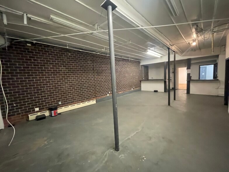 More Photos Of 413-415 E 119th St, New York Warehouse For Lease