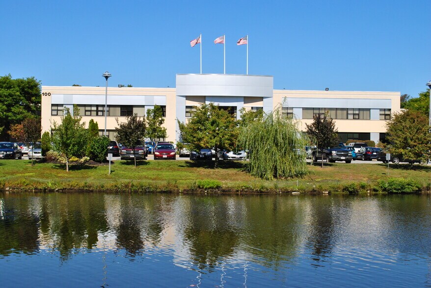 Primary Photo Of 100 Tradecenter Dr, Woburn Medical For Lease