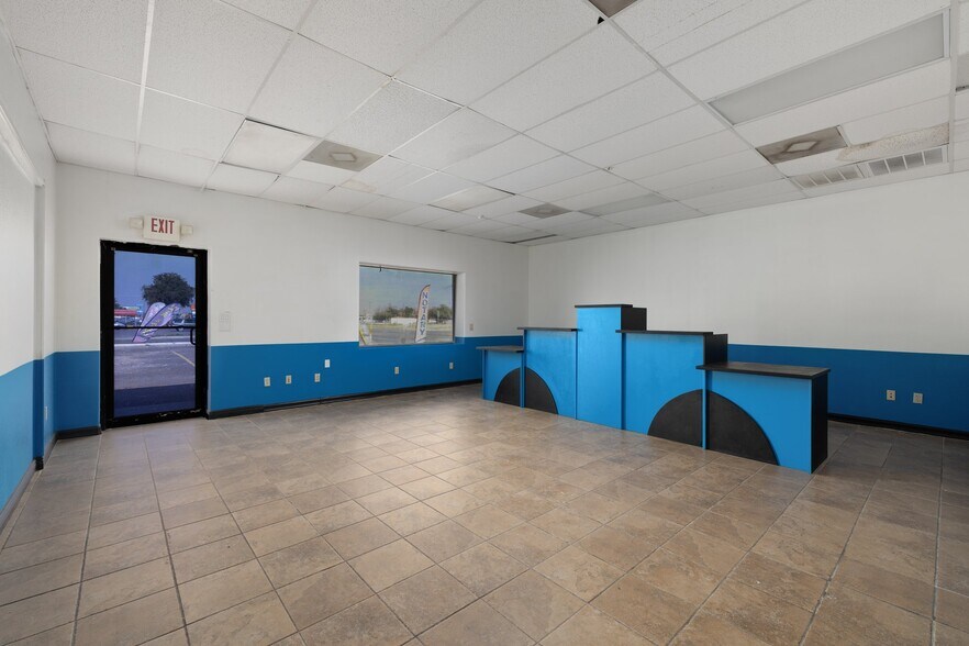 More Photos Of 302 E Business 83, San Juan Storefront Retail Office For Lease