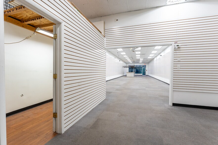 More Photos Of 240 US Highway 206, Flanders Restaurant For Lease