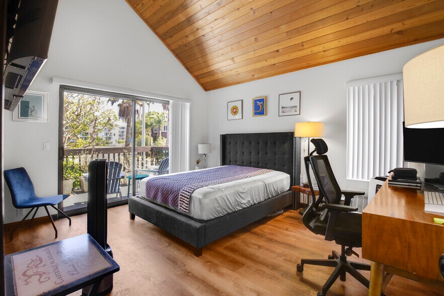 More Photos Of 3903-3905 Via Dolce, Marina del Rey, CA 90292 Via, Marina del Rey Apartments For Sale