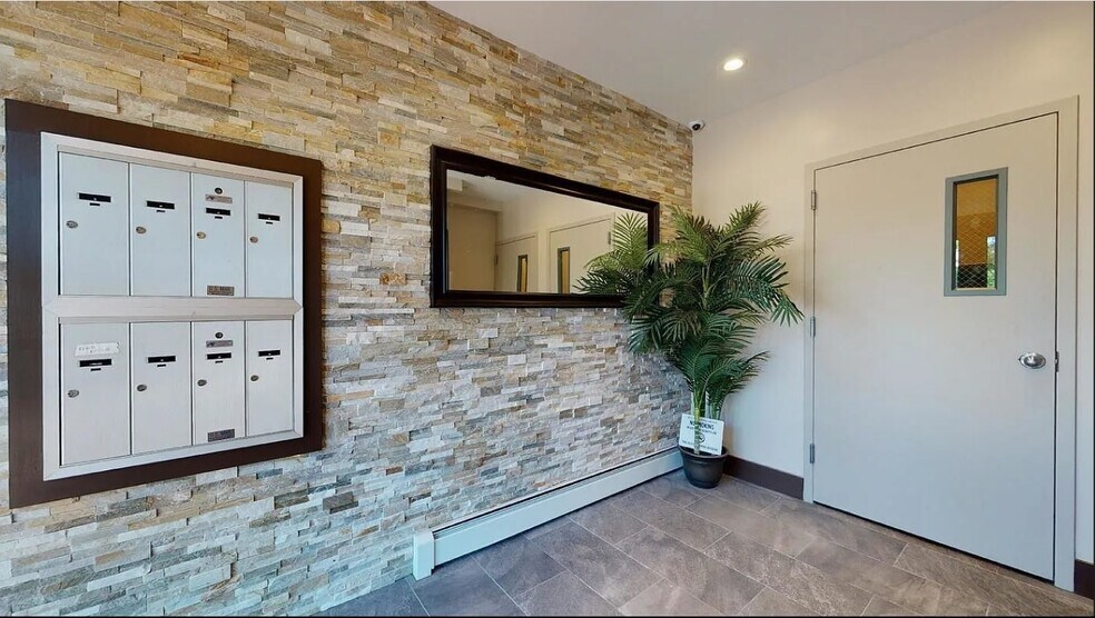 More Photos Of 16805 Depot Rd, Flushing Apartments For Sale