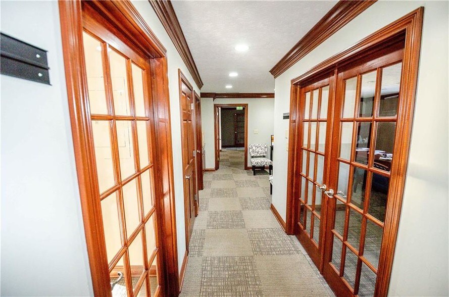 More Photos Of 315 S US 31, Greenwood Medical For Sale