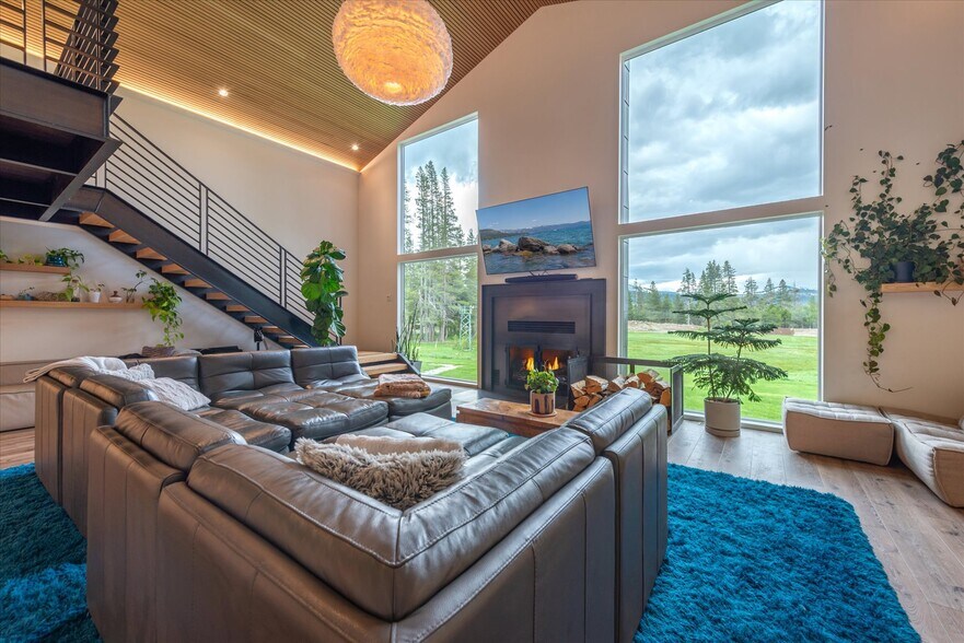 More Photos Of 804 Fiberboard Rd rd, Sierraville Sports And Entertainment For Sale