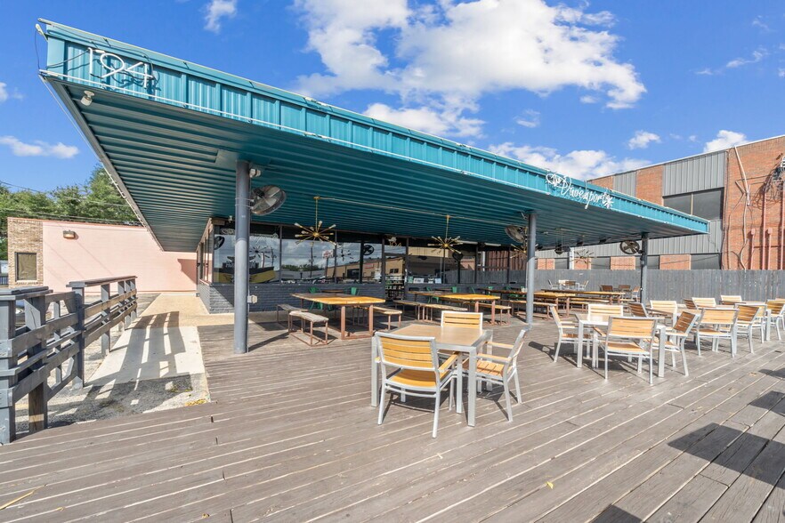 More Photos Of , San Marcos General Retail For Sale