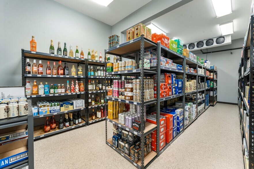 More Photos Of 25 Beju Ind. Dr, Sylvan Lake Department Store For Sale
