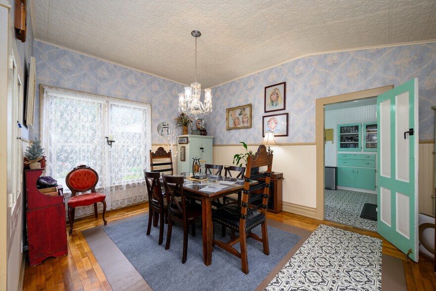 More Photos Of 236 SE Stephens St, Roseburg Hospitality For Sale