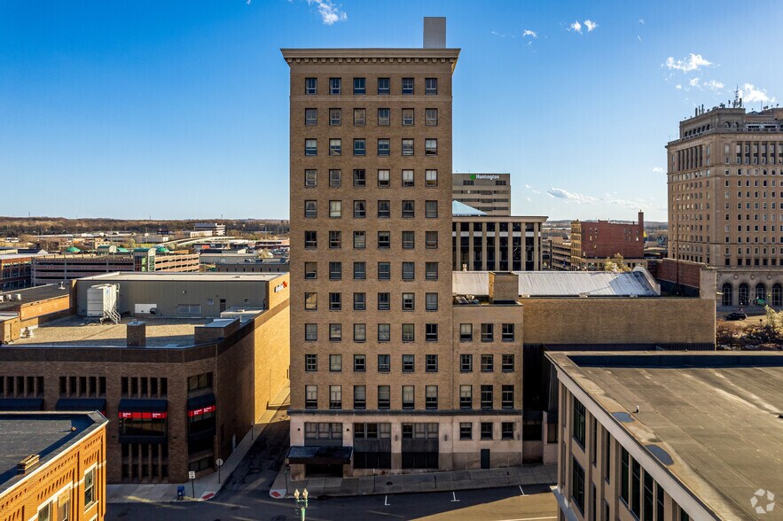 More Photos Of 126 Central Plaza North, Canton Office For Lease