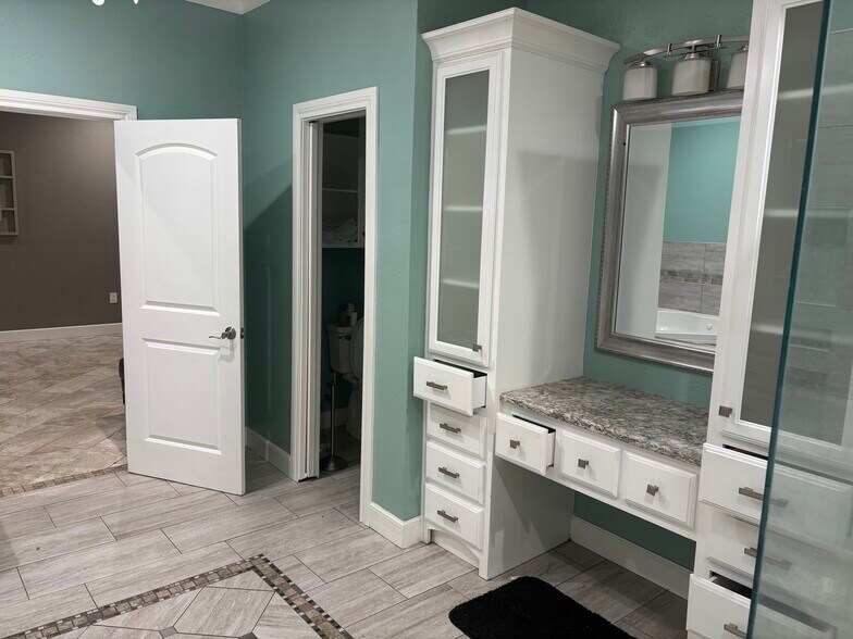 More Photos Of 10101 Highway 87, Lubbock Warehouse For Sale