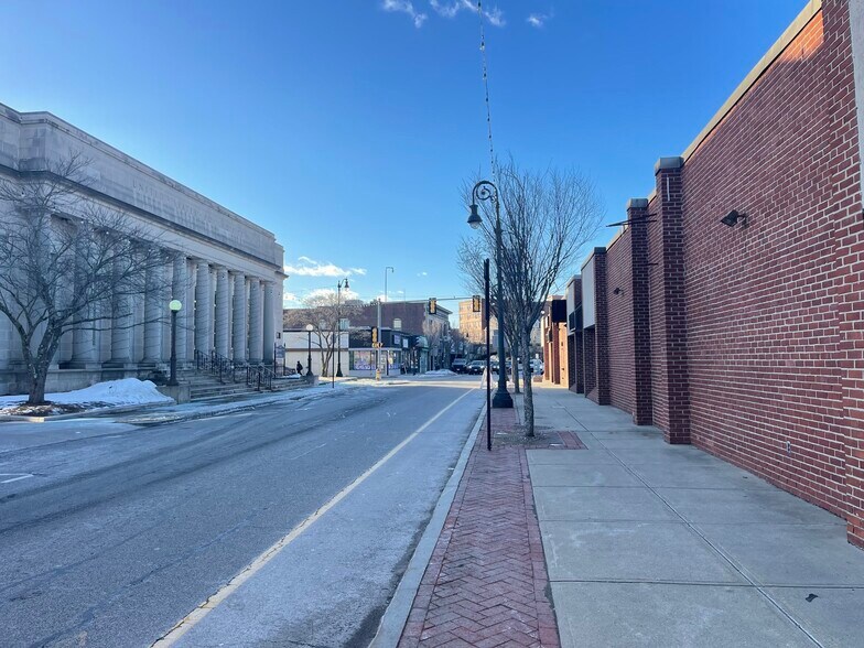 More Photos Of 80 Park St, Attleboro Storefront For Lease