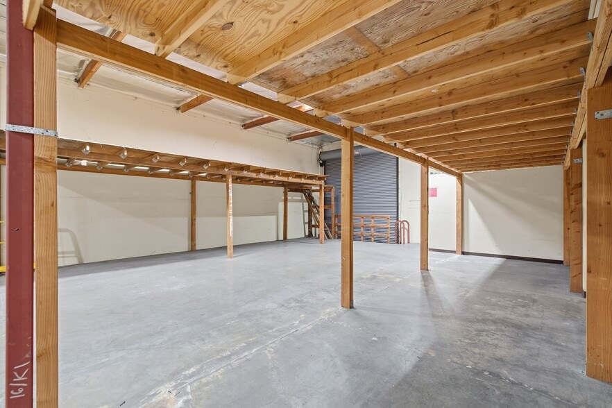 More Photos Of 570 Parrott St, San Jose Warehouse For Lease