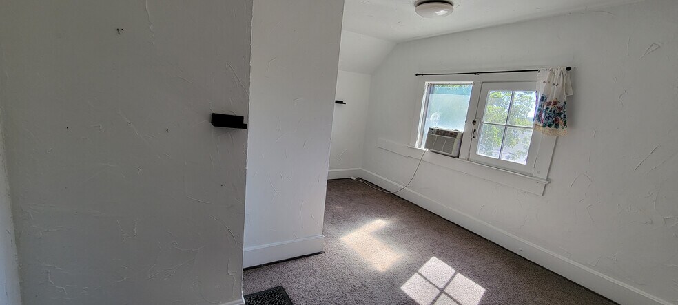 More Photos Of 902 Greenwood Ave, Canon City Apartments For Sale