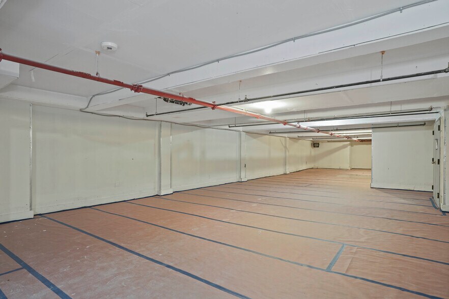 More Photos Of 878 Nostrand Ave, Brooklyn Office For Lease