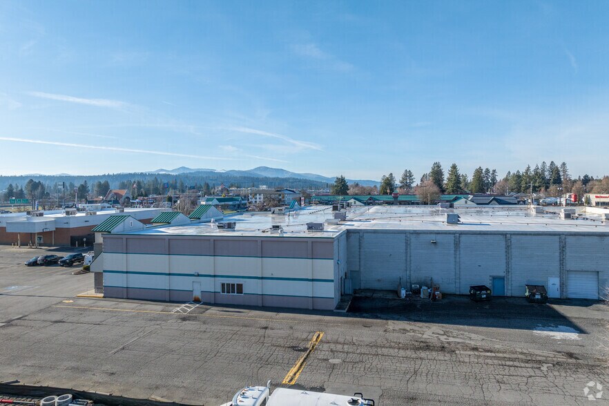 More Photos Of 225-255 W Appleway Ave, Coeur d'Alene General Retail For Sale