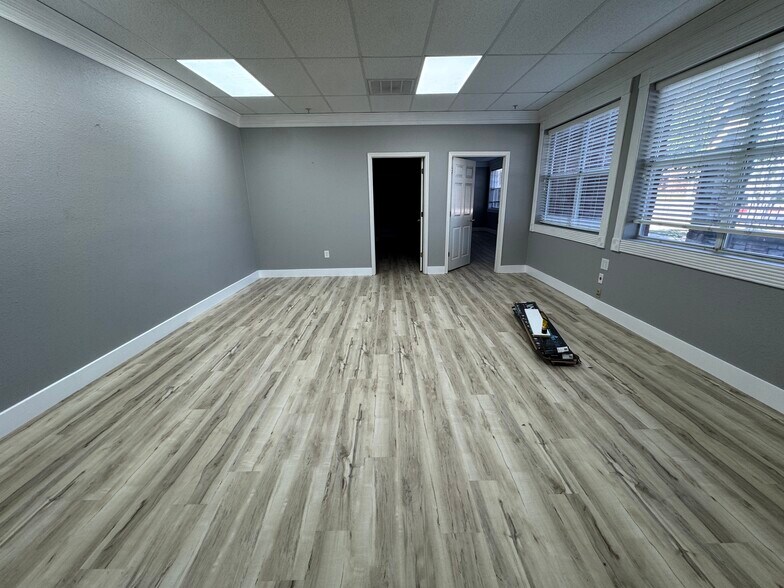 More Photos Of 515 W Southlake Blvd, Southlake Medical For Lease