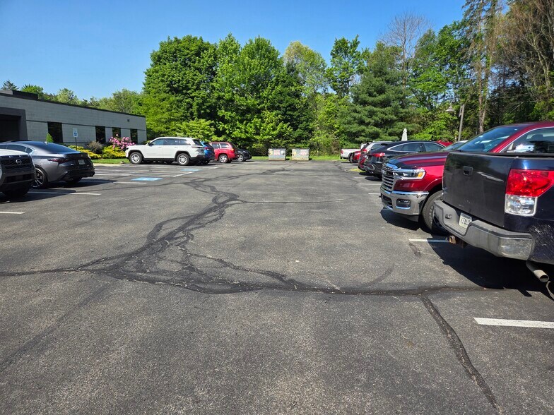 More Photos Of 4378 Craighead Rd, Allison Park Office For Lease