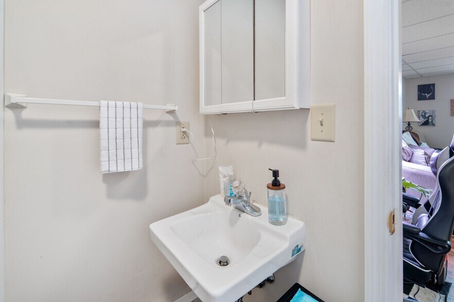 More Photos Of 334 Main St, Middleburgh Apartments For Sale