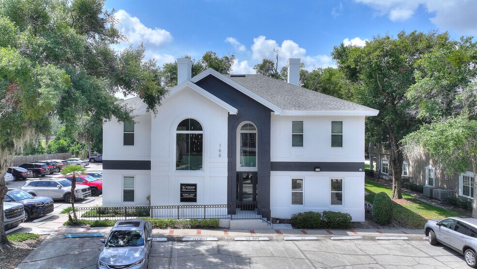 More Photos Of 166 Lookout Pl, Maitland Medical For Lease