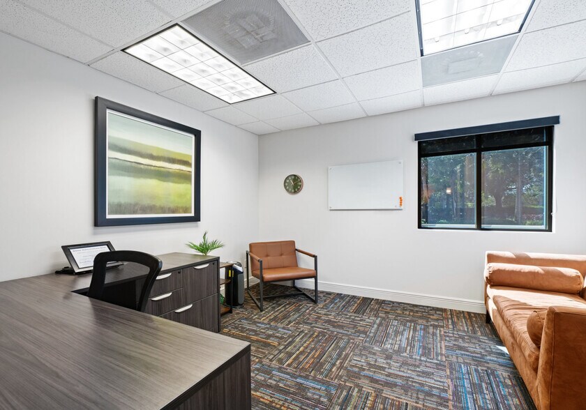 More Photos Of 2233 N Commerce Pky, Weston Office For Lease
