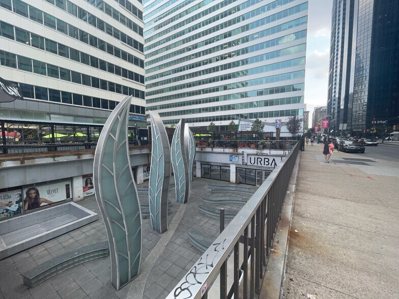 More Photos Of 1500 John F Kennedy Blvd, Philadelphia Office For Lease