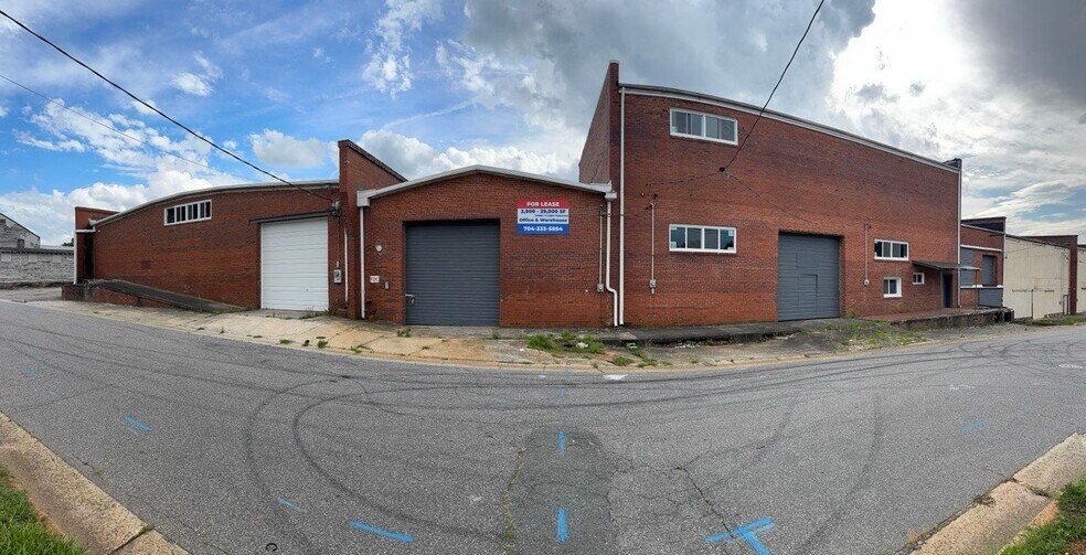 More Photos Of 1113 Paola St, Statesville Flex For Sale