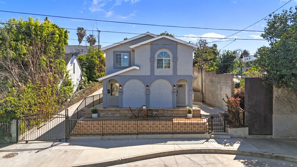 More Photos Of 422 Parkman Ave, Los Angeles Apartments For Sale