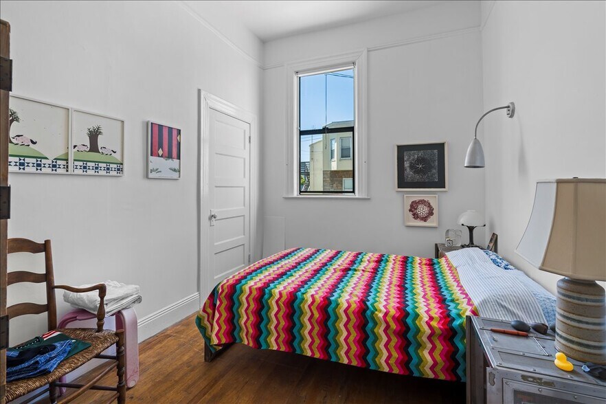 More Photos Of 282-284 Valley St, San Francisco Apartments For Sale