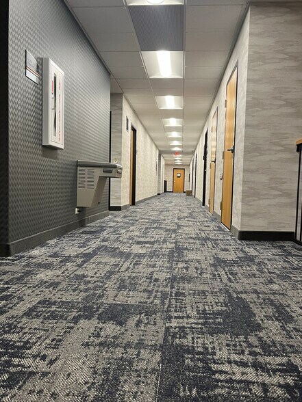 More Photos Of 12940 Harriet Ave S, Burnsville Medical For Lease