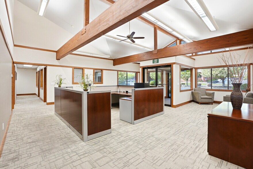 More Photos Of 801 N 39th Ave, Yakima Office For Sale