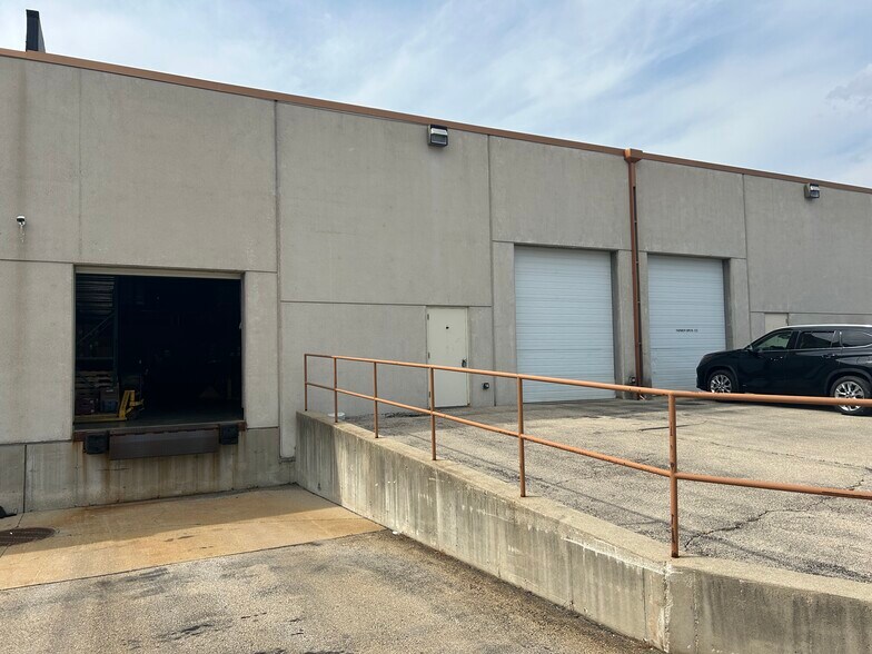 More Photos Of 4017-4027 Owl Creek Dr, Madison Warehouse For Lease