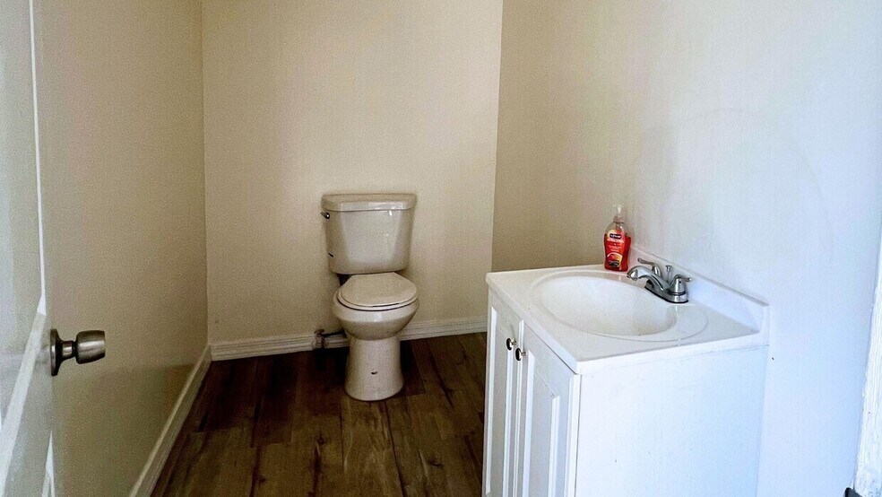 More Photos Of 25598 E Baseline St, San Bernardino Storefront Retail Office For Sale