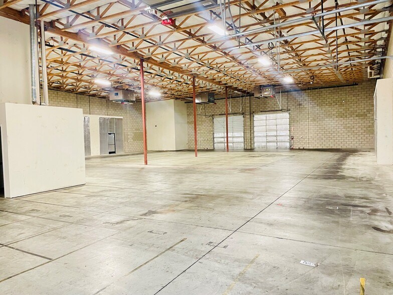 More Photos Of 2105 Wisteria Ln, Paso Robles Warehouse For Lease