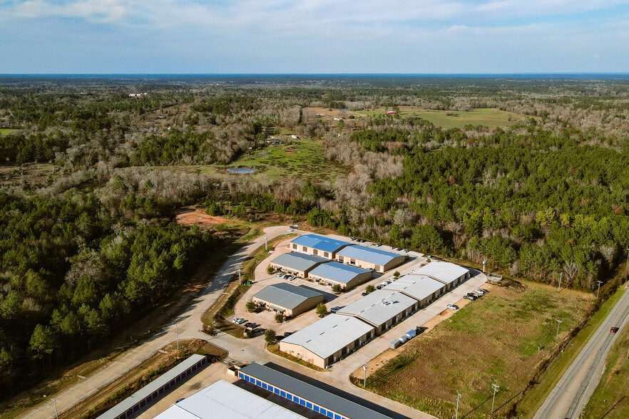 More Photos Of 15349 Summit Park Dr, Montgomery Unknown For Lease