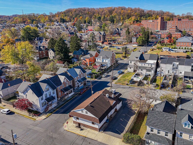 More Photos Of 754 Cherokee st, Fountain Hill Restaurant For Sale
