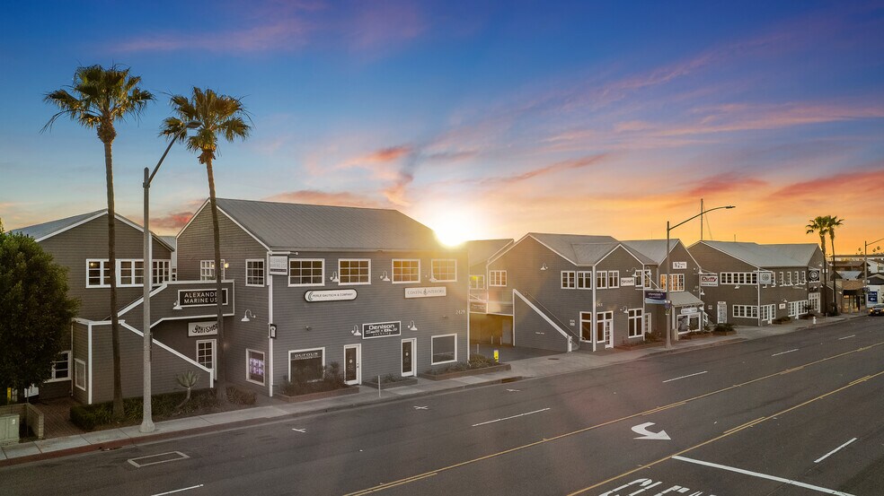 More Photos Of 2507 W Coast Hwy, Newport Beach Unknown For Lease
