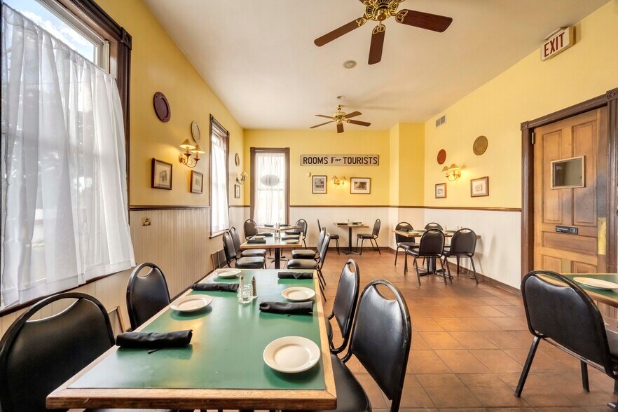 More Photos Of 5881 Sullivan Trl, Nazareth General Retail For Sale