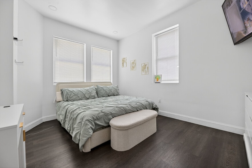 More Photos Of 528 Charles St, Providence Apartments For Sale