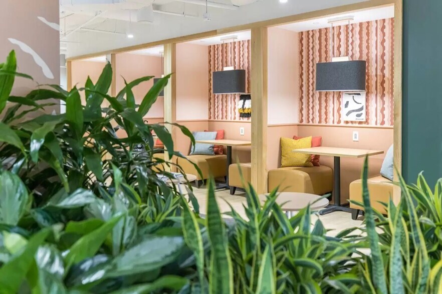 More Photos Of 2451 Crystal Dr, Arlington Office For Lease