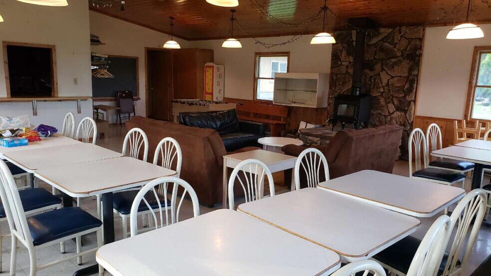 More Photos Of 9000 Congdon Blvd, Duluth Hotel For Sale
