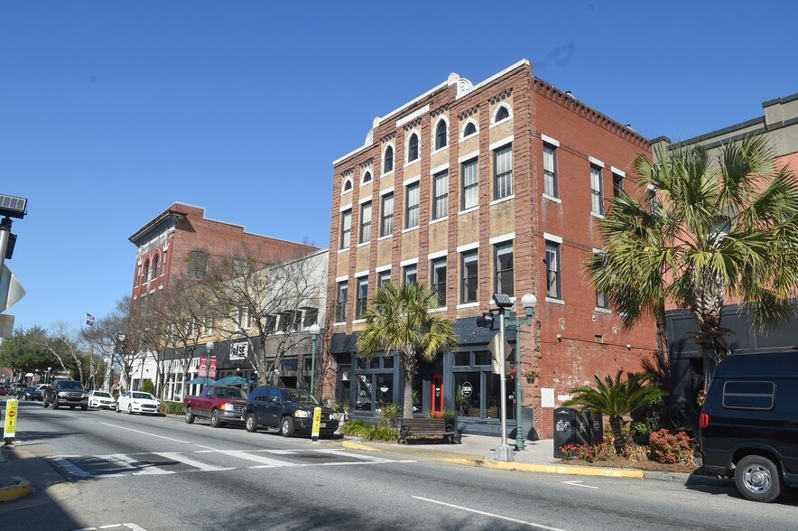 More Photos Of 116 N Patterson St, Valdosta Storefront Retail Office For Lease