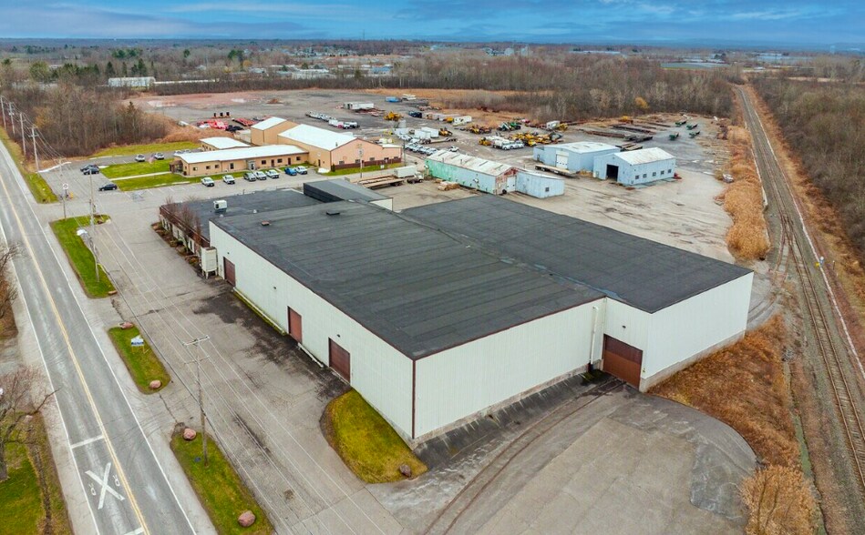 Primary Photo Of 4522 Wetzel Rd, Liverpool Manufacturing For Lease