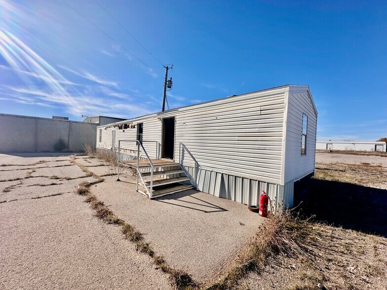 More Photos Of 11823 Highway 8, Fairview Industrial For Sale